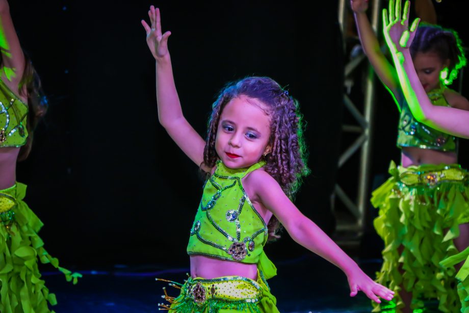 Um espetáculo de cores, danças, e música marcaram a abertura oficial das  olimpíadas escolares de rio brilhante/2023. - MsConectado