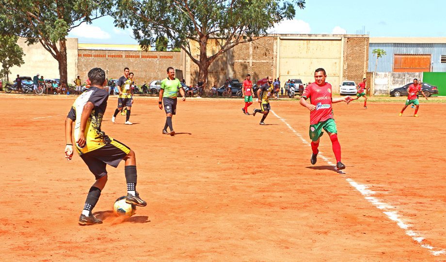 Modelo de tabela de grupos de campeonato de futebol plano