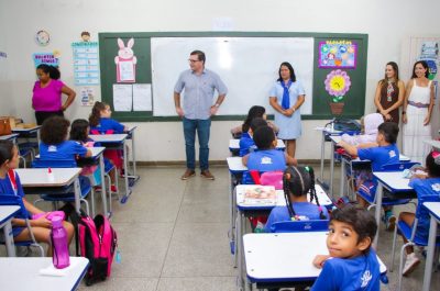 VISITA ESC MARIA EULALIA DIA DO AUTISMO 02-04 (13)